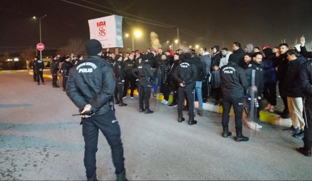 1. Lig ekibinde taraftarlar ayaklandı!