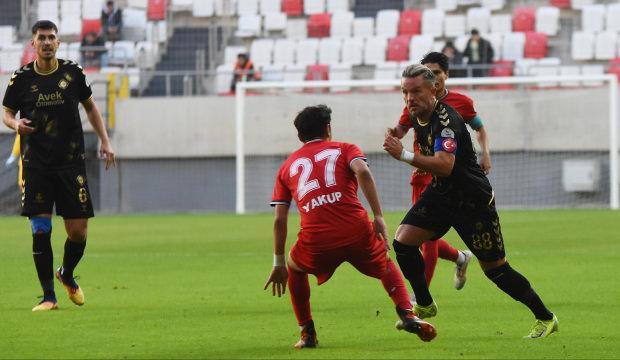 3. Lig ekibinde taşlar yerinden oynuyor! Eksikler nedeniyle 39'luk isme g&ouml;rev!