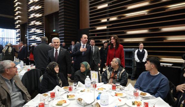 Konya'daki şehit aileleri, gaziler ve gazi yakınları B&uuml;y&uuml;k Aile Sofrası'nda iftar a&ccedil;tı 