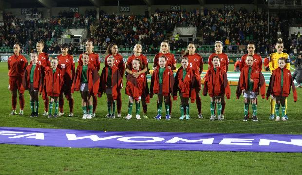 Aday kadro a&ccedil;ıklandı! A Milli Takım 10 saatlik u&ccedil;uş yapacak