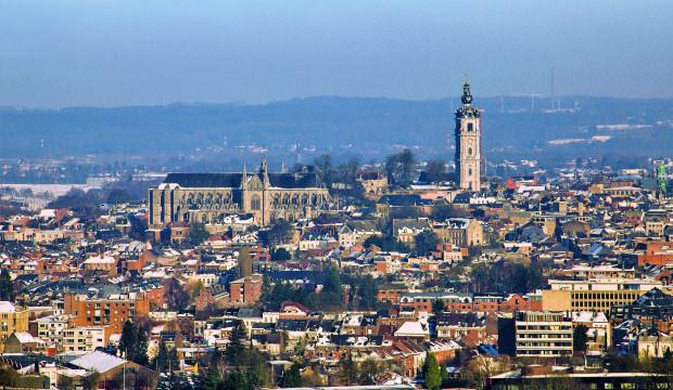 Avrupa şehri dondu: 5 g&uuml;nd&uuml;r doğal gaz yok! Belediye merkezleri duş i&ccedil;in a&ccedil;ıldı...