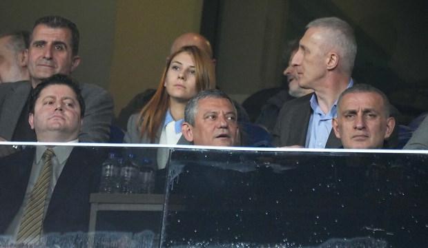 'F.Bah&ccedil;e'ye uğur getireceğim' dedi, ma&ccedil;a gitti! CHP'li vekil, &Ouml;zg&uuml;r &Ouml;zel'e tepki g&ouml;sterdi