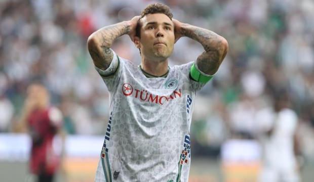 Galatasaray ma&ccedil;ı &ouml;ncesi Konyaspor'da 'kaptanlık' krizi! Kadro dışı bırakıldı