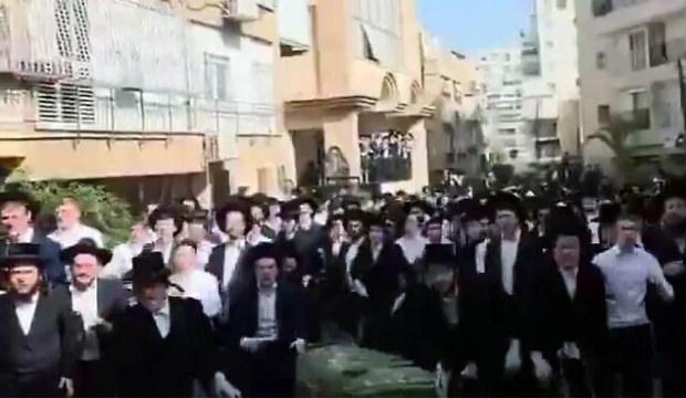 Haredi Yahudileri İsrail'i karıştırdı: Kadın askerlere saldırı sonrası ayaklanma &ccedil;ıktı