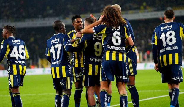 Kadık&ouml;y'de taktik savaşı: Tedesco mu? Pereira mı? F.Bah&ccedil;e-N.Forest: Muhtemel 11'ler