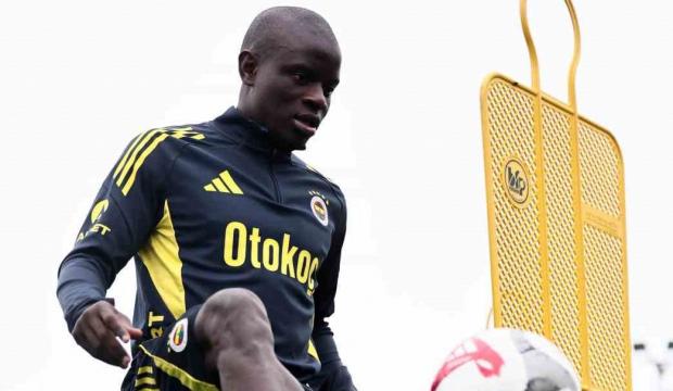 N'Golo Kante, Trabzonspor ma&ccedil;ından sonra yaptığı davranışla taraftarını mest etti