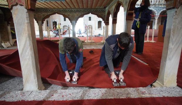 Mimar Sinan'ın 'ustalık eseri' Selimiye'ye metrekaresinde 729 bin ilmekli &ouml;zel halı!