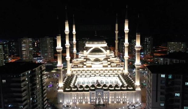Şahinbey Belediyesi, Ramazan&rsquo;da g&ouml;n&uuml;lleri Şahinbey Millet Camii'nde buluşturacak