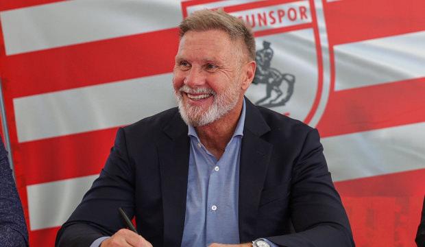 Samsunspor yeni hocasını resmen duyurdu! Alman hoca hedefini a&ccedil;ıkladı