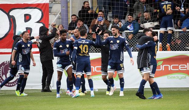 Adım adım S&uuml;per Lig'e geliyorlar! 1. Lig'in zirvesi alev aldı