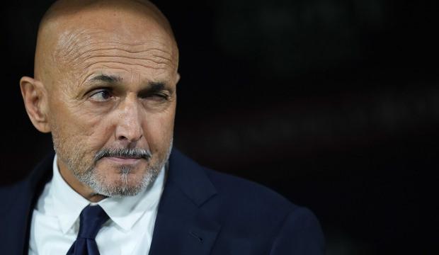 T&uuml;rk gazeteci Spaletti'yi &ccedil;ıldırttı: Basın toplantısında salon buz kesti