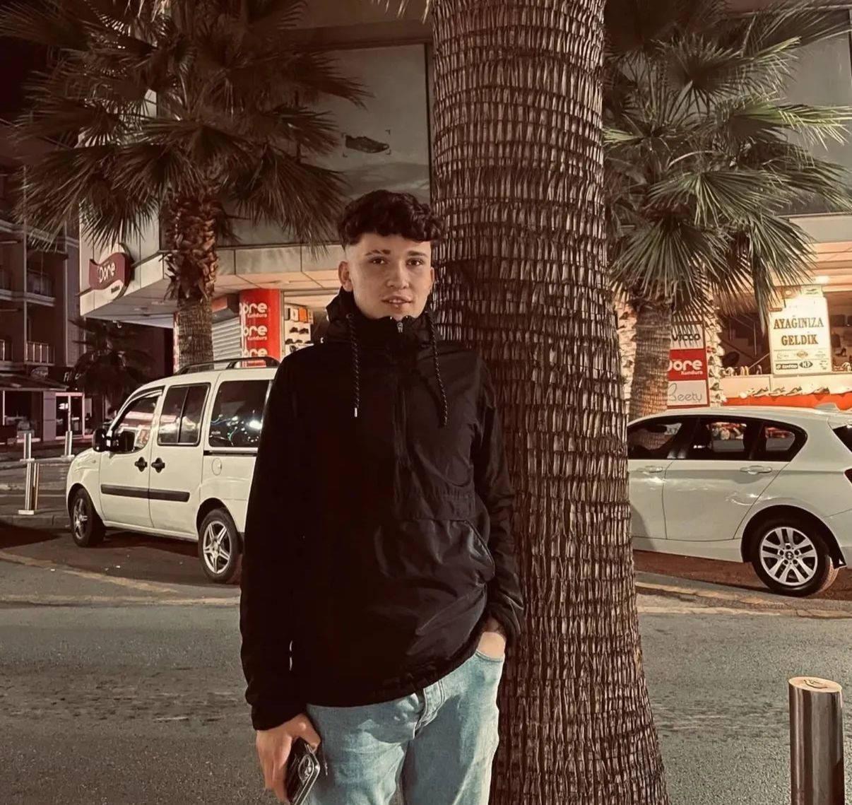 Rıdvan Saygın (16) 