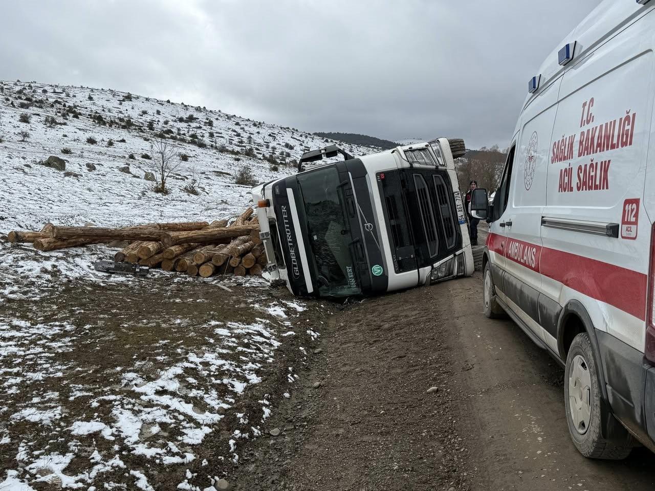 Olay yerine çok sayıda ekip sevk edildi. 