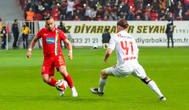 1. Lig ekibi 3 puanı 90+4'te kaptı! S&uuml;per Lig umudunu s&uuml;rd&uuml;rd&uuml;