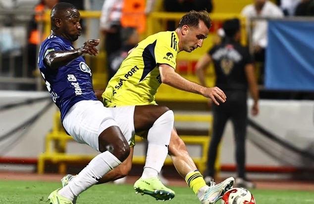 Fenerbahçe ile Kasımpaşa arasında sezonun ilk yarısında oynanan karşılaşma