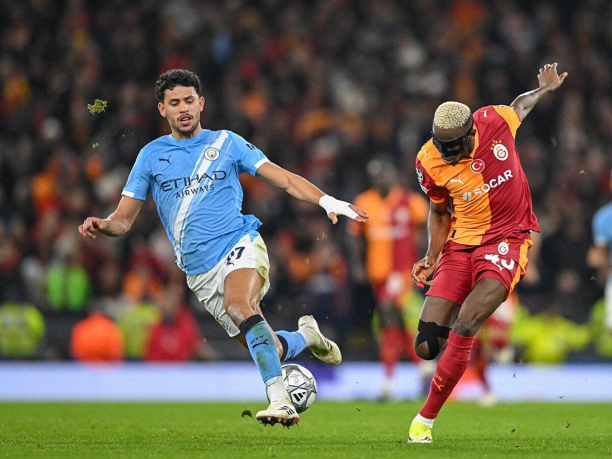 Victor Osimhen Galatasaray formasıyla Manchester City karşısında.