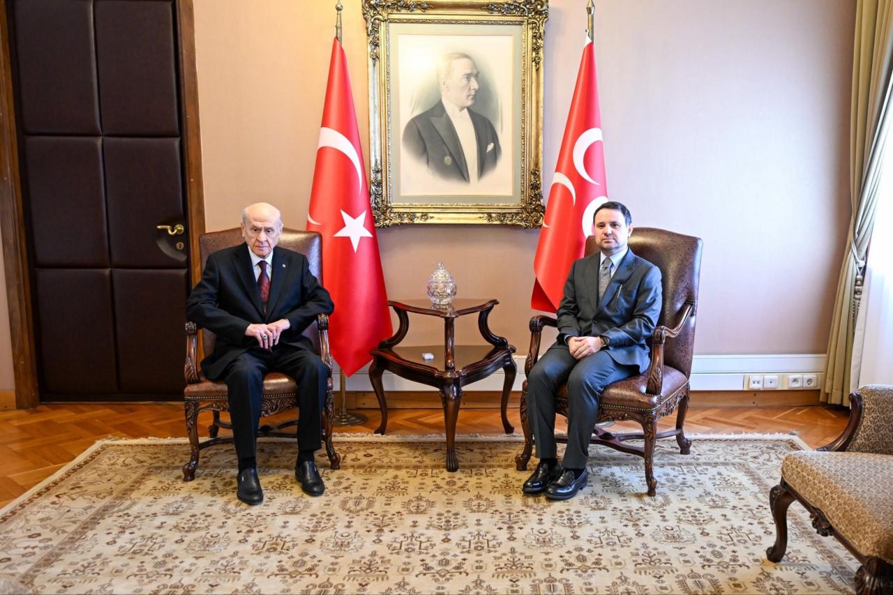 Adalet Bakanı Akın Gürlek, MHP Genel Başkanı Devlet Bahçeli'yi makamında ziyaret etti.