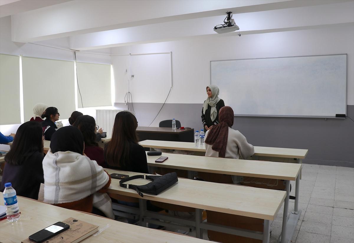 Gül Görmez, doçent ünvanını aldı. 