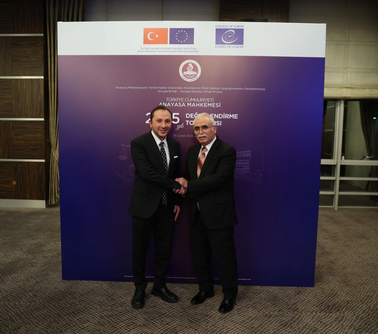 Anayasa Mahkemesi Başkanı Kadir Özkaya ve Ülke TV Ankara Temsilcisi Mustafa Pala