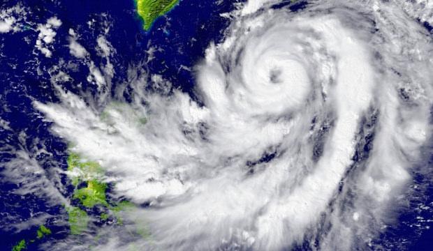 ABD'de 'Bomba Siklon' alarmı! 40 milyon kişiye uyarı! 5 binden fazla u&ccedil;uş iptal