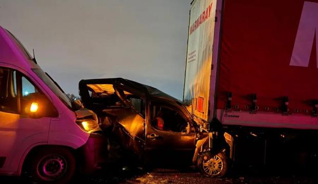 Anadolu Otoyolu'nda 10 aracın karıştığı kaza: Ankara yolu trafiğe kapatıldı!