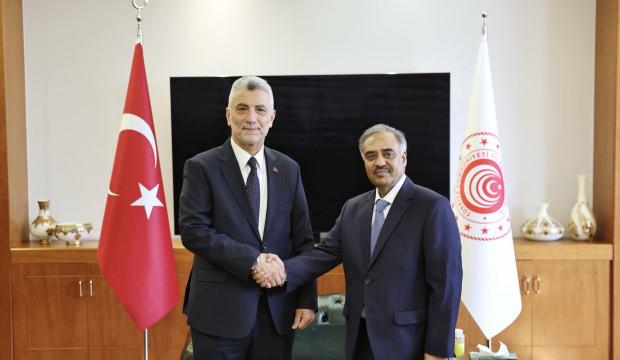 Bakan Bolat D-8 i&ccedil;in hedefi koydu: Ticaret hacmi 500 milyar dolara &ccedil;ıkacak