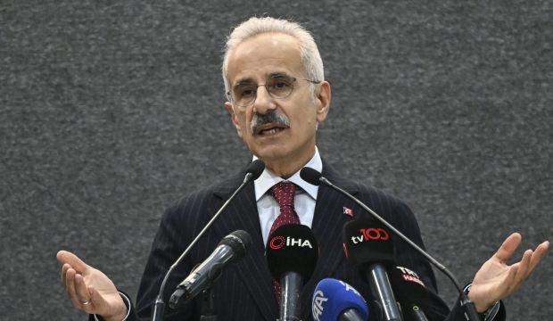 Bakan Uraloğlu, detayları a&ccedil;ıkladı! Sosyal medyaya 15 yaş sınırı geliyor