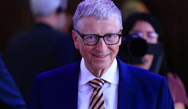 Bill Gates suskunluğunu bozdu! 'Yanıldım' diyerek &ouml;z&uuml;r diledi: Aptallaık ettim