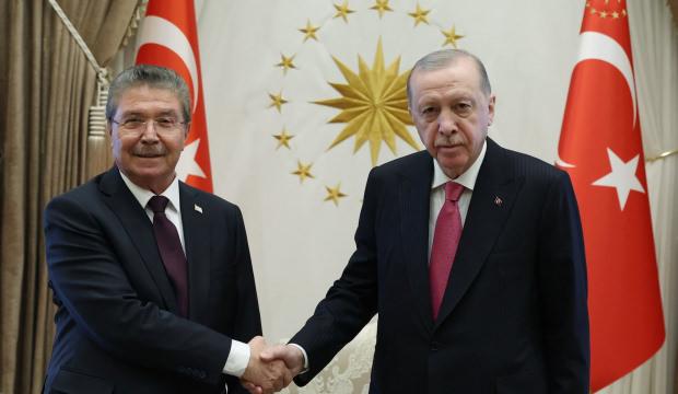 Cumhurbaşkanı Erdoğan, KKTC Başbakanı &Uuml;stel'i kabul etti