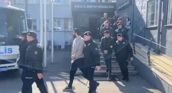 Şüpheliler tutuklanarak cezaevine gönderildi.