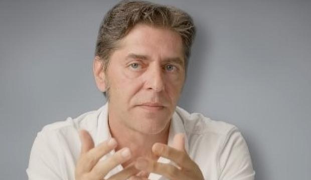 Eşini Dolunay Soysert ile aldattığı iddiası! Konda Başkanı'na 50 milyon TL tazminat talebi