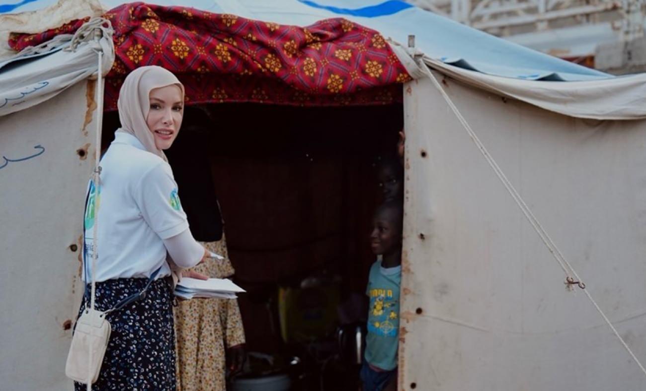 Gamze &Ouml;z&ccedil;elik'ten Gazze&rsquo;nin soğuğuna Ramazan şefkati! Hareketiyle takdir topladı