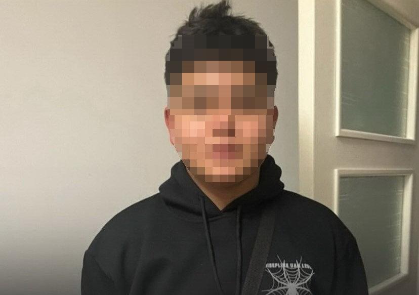 16 yaşındaki A.A.U'nun tedavisi sürüyor.