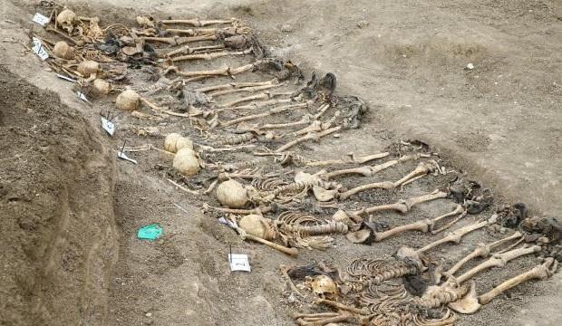 KDC'de iki tane toplu mezar bulundu: 171 ceset &ccedil;ıktı