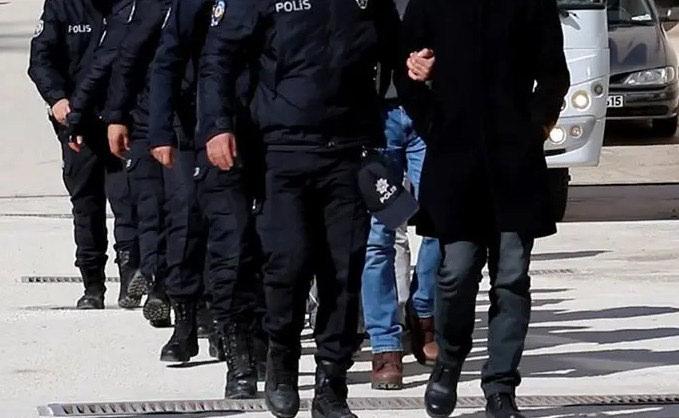 Futbolda bahis ve şike operasyonunda gözaltına alınan 32 şüpheli adliyeye sevk edildi.