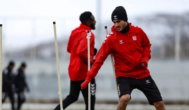 Sivasspor&rsquo;da, Serikspor ma&ccedil;ı hazırlıkları s&uuml;r&uuml;yor