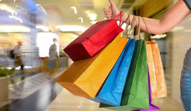 &Uuml;nl&uuml; devden beklenmedik karar: 457 mağaza birden kapanıyor! Y&uuml;zde 70 indirim yaptılar