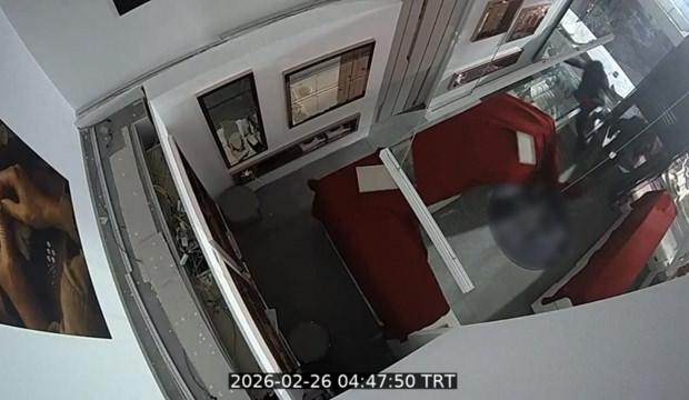 2 dakikada 18 milyon TL'lik vurgun! Gece yarısı ortalığı birbirine kattılar