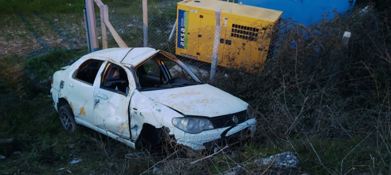 Balıkesir’de otomobil dere yatağına devrildi: 3’ü çocuk 5 yaralı.