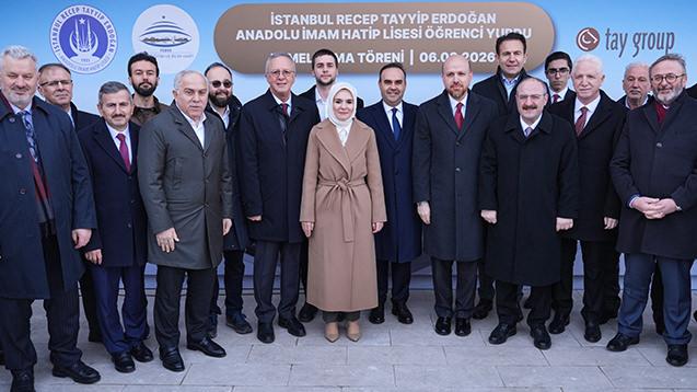 İstanbul Recep Tayyip Erdoğan Anadolu İmam Hatip Lisesi Öğrenci Yurdu'nun temeli atıldı.