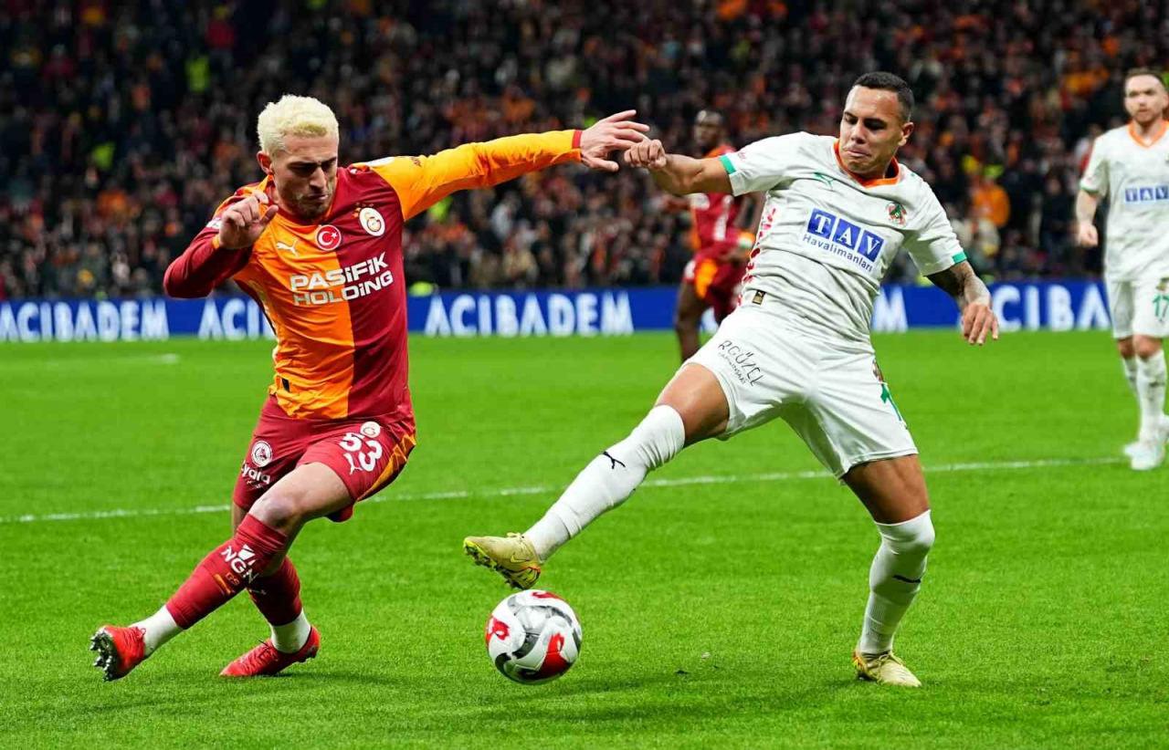 Galatasaray - Alanyaspor maçından bir kare