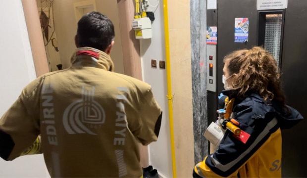 Arkadaşları &ouml;ld&uuml; sandı, ekipler kapıyı kırdı: Ger&ccedil;ek bambaşka &ccedil;ıktı