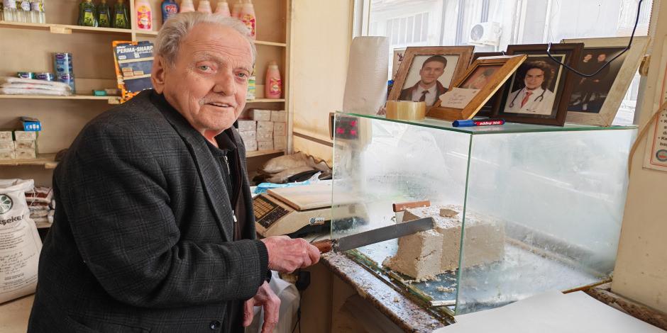 Bitli helva, 75 yıldır sadece Ramazan ayında yapılıyor