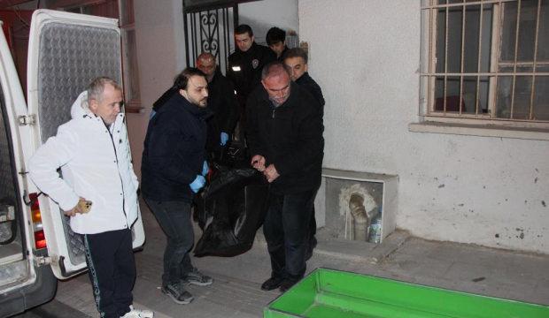 Evinde sahte i&ccedil;ki i&ccedil;ti, saatler sonra &ouml;l&uuml; bulundu