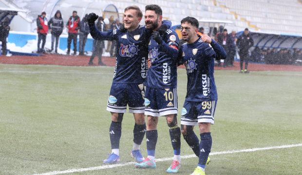 İki takım iki rekor tek efsane! Tecr&uuml;beli isim 1. Lig'e damga vuruyor