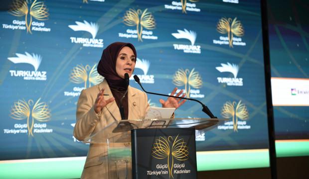 T&uuml;rkiye&rsquo;nin g&uuml;&ccedil;l&uuml; kadınları buluştu! Bakan G&ouml;ktaş'tan &ccedil;alışan annelere doğum izni m&uuml;jdesi