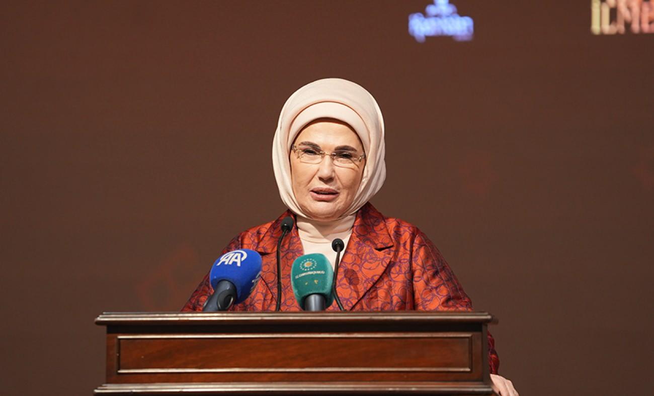 Emine Erdoğan'dan "AK Parti İstanbul Kadın Kolları ile Vefa İftarı"na ilişkin paylaşım