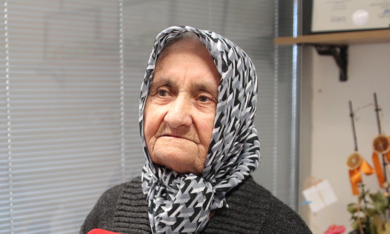 Hediye Şanal (82)