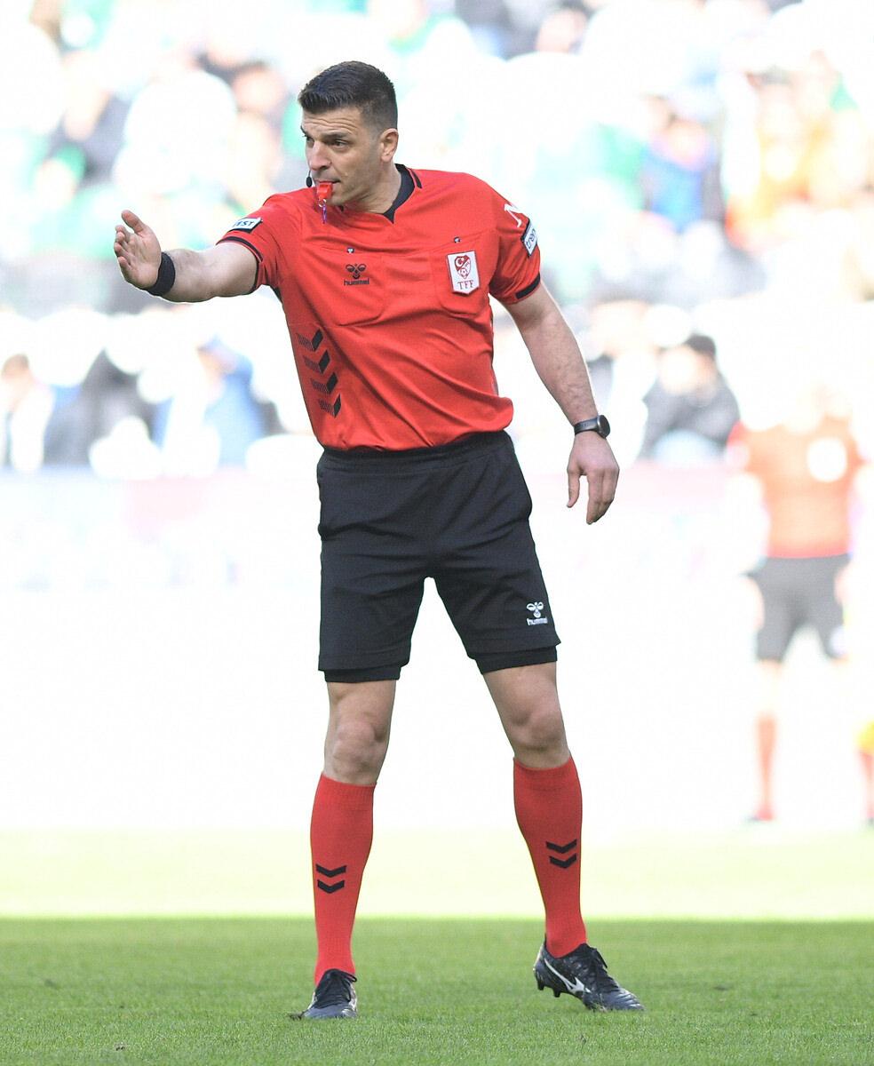 Hakem Ümit Öztürk