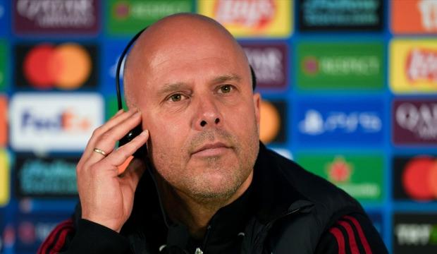 Alisson ve Chiesa Galatasaray ma&ccedil;ında oynayacak mı? Arne Slot'tan a&ccedil;ıklama